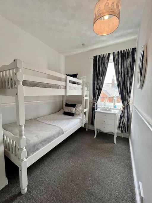 Scoresby Escape - * Whitby